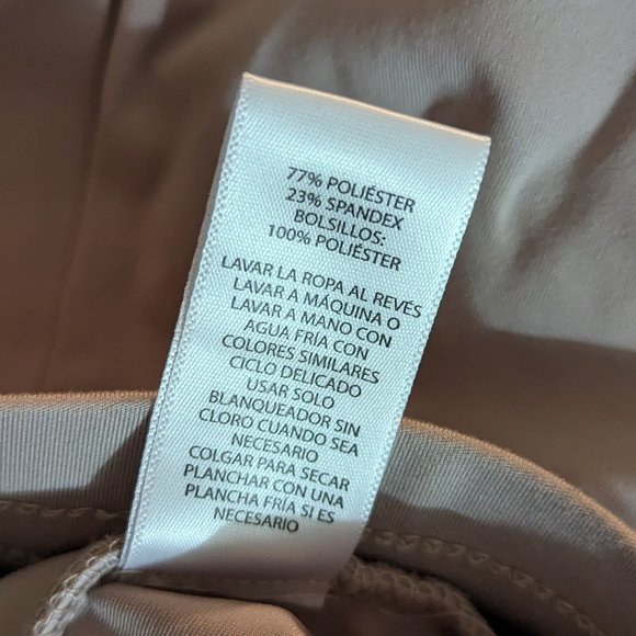 Women's Jones & Co Jones New York cuffed shorts, tan, size L - Picture 4 of 4